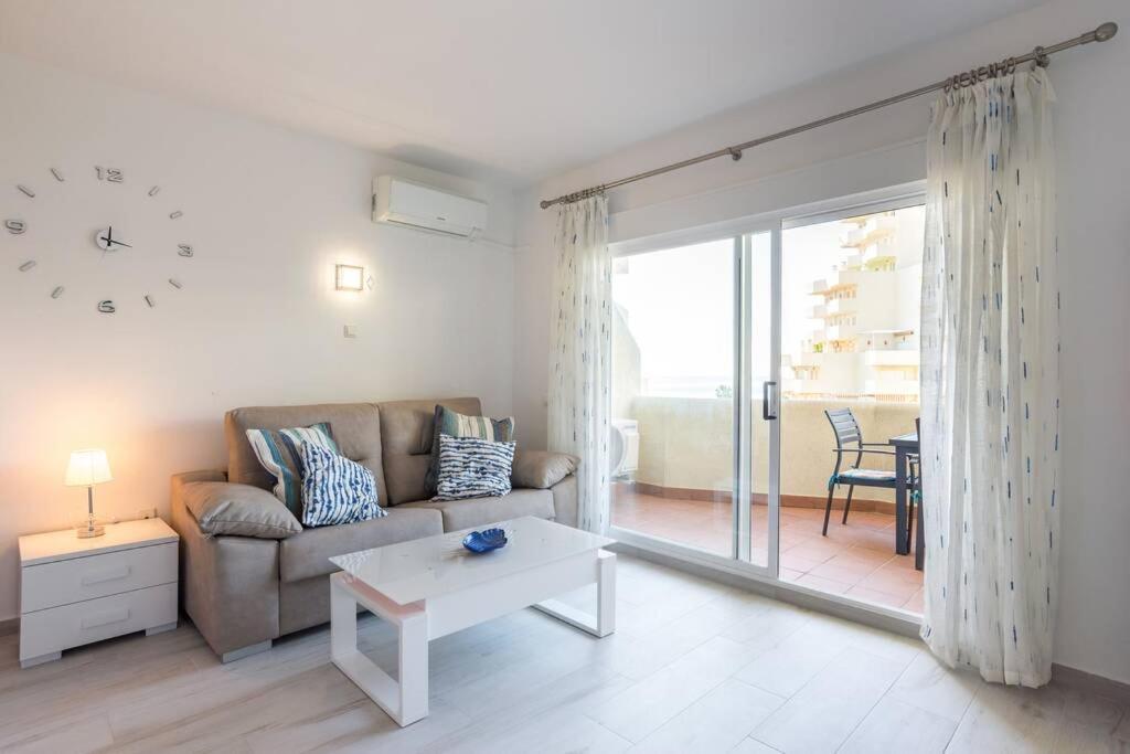 Sol Apartment - C&G Benal Beach Benalmádena Eksteriør bilde