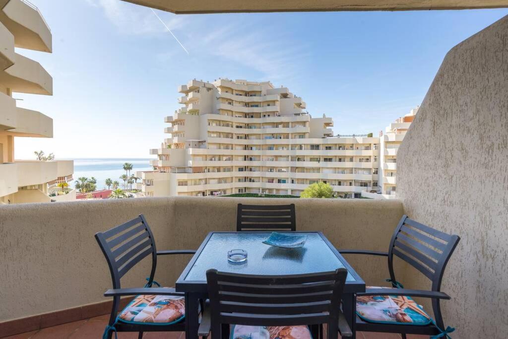 Sol Apartment - C&G Benal Beach Benalmádena Eksteriør bilde