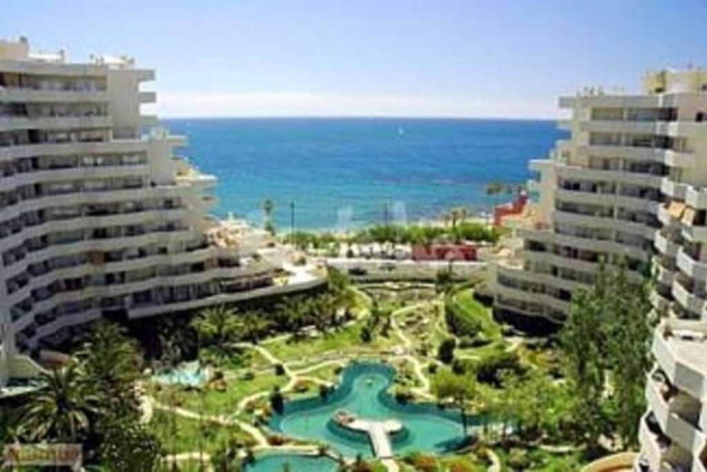 Sol Apartment - C&G Benal Beach Benalmádena Eksteriør bilde